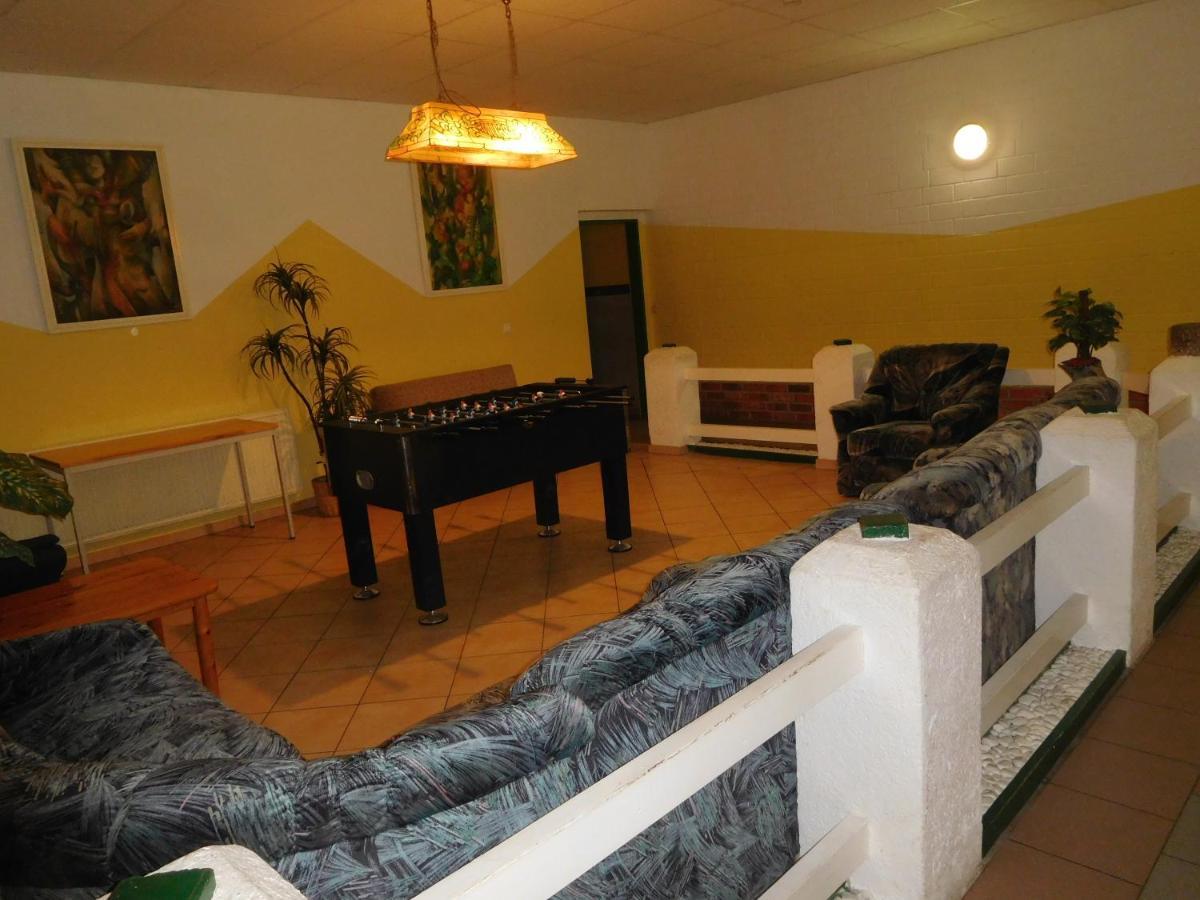 Gruppenbungalow-Waldhaus-Am Ferienpark Mirow Zewnętrze zdjęcie