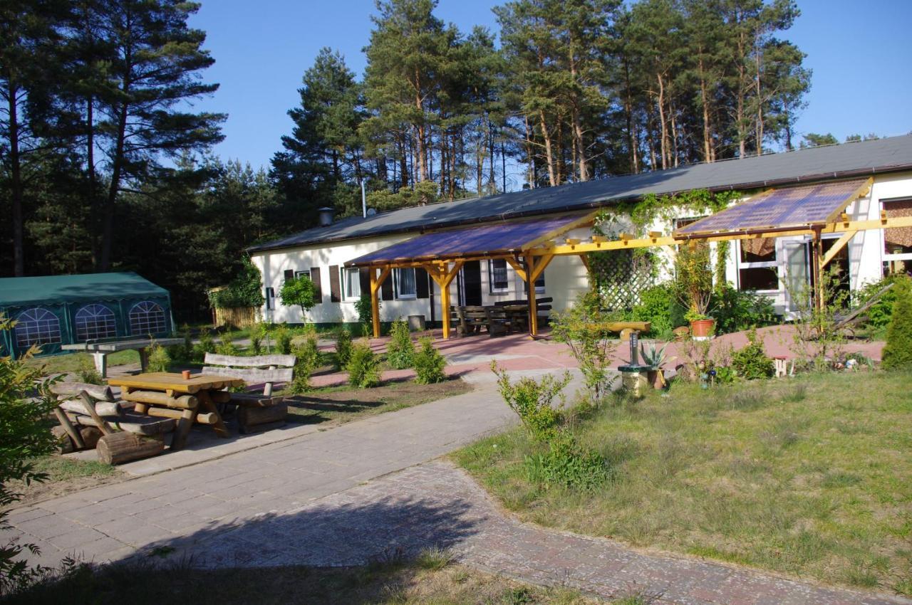 Gruppenbungalow-Waldhaus-Am Ferienpark Mirow Zewnętrze zdjęcie